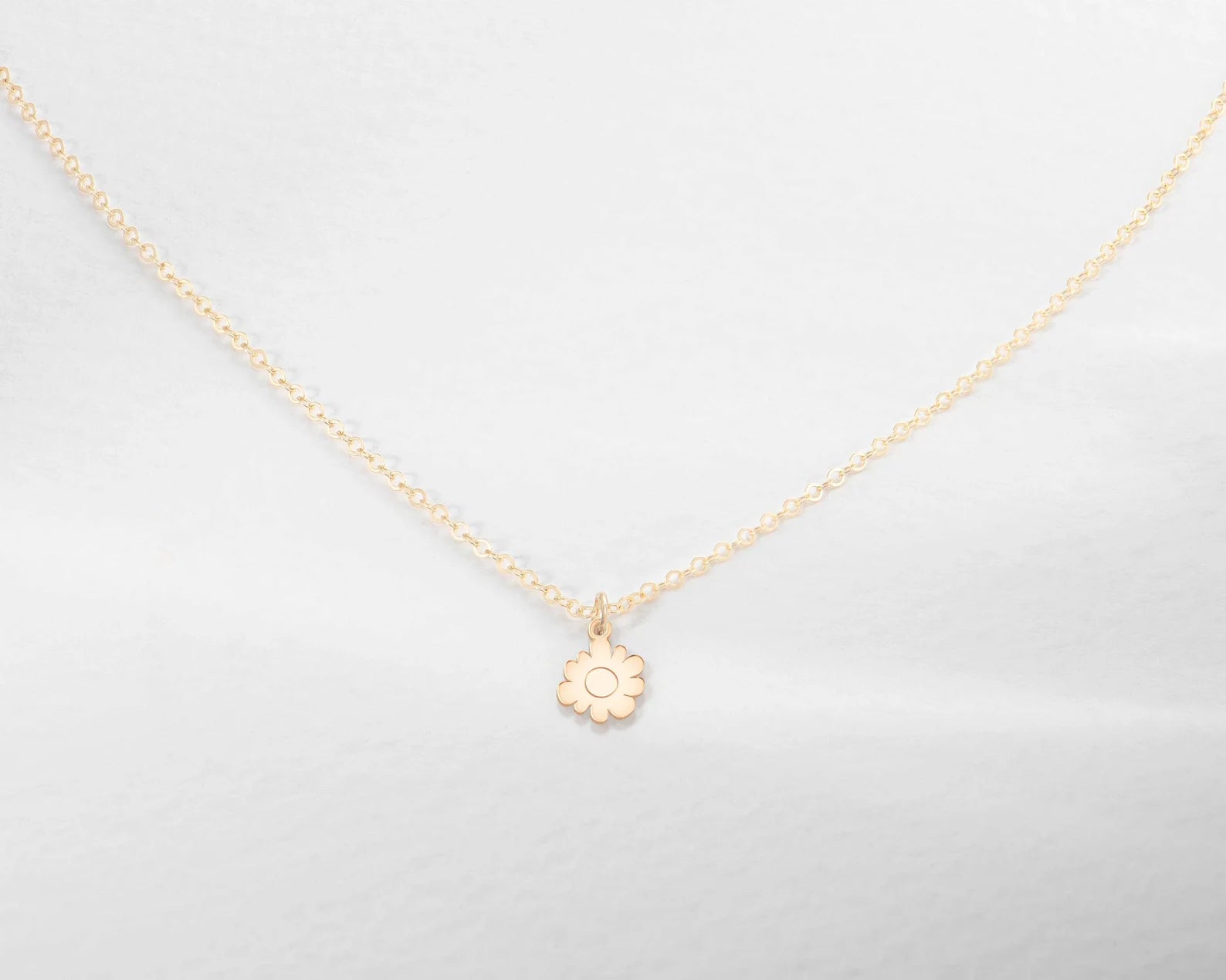 Hand Drawn Daisy Flower 925 Sterling Silver Pendant